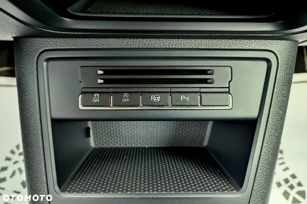 Volkswagen Tiguan - 26