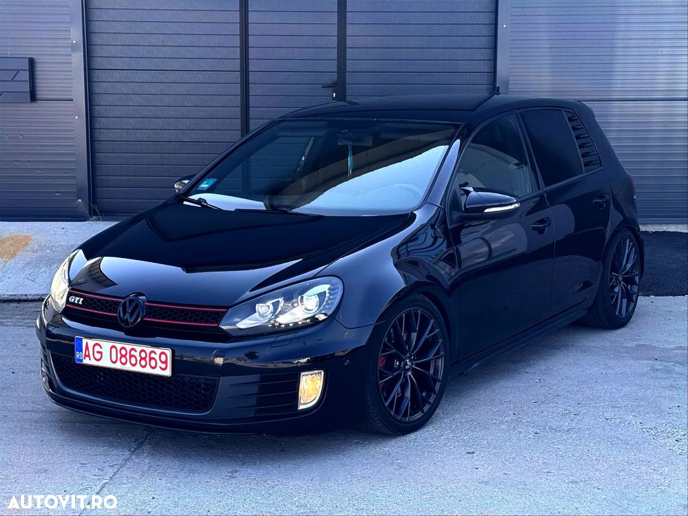 Volkswagen Golf 2.0 GTI - 1