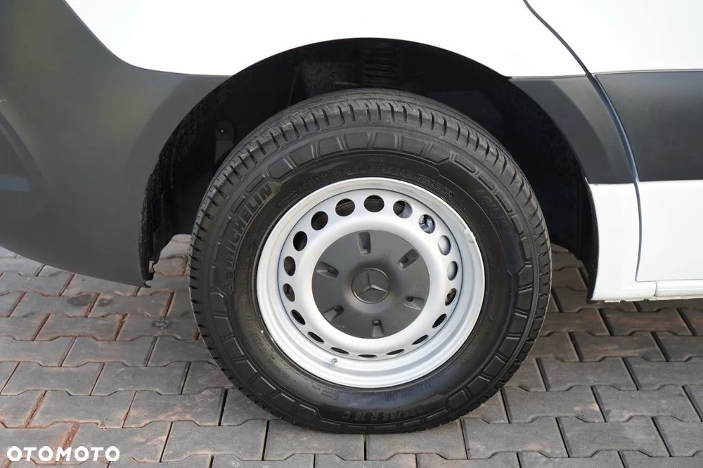Mercedes-Benz SPRINTER / KONTENER / 2019 ROK - 18
