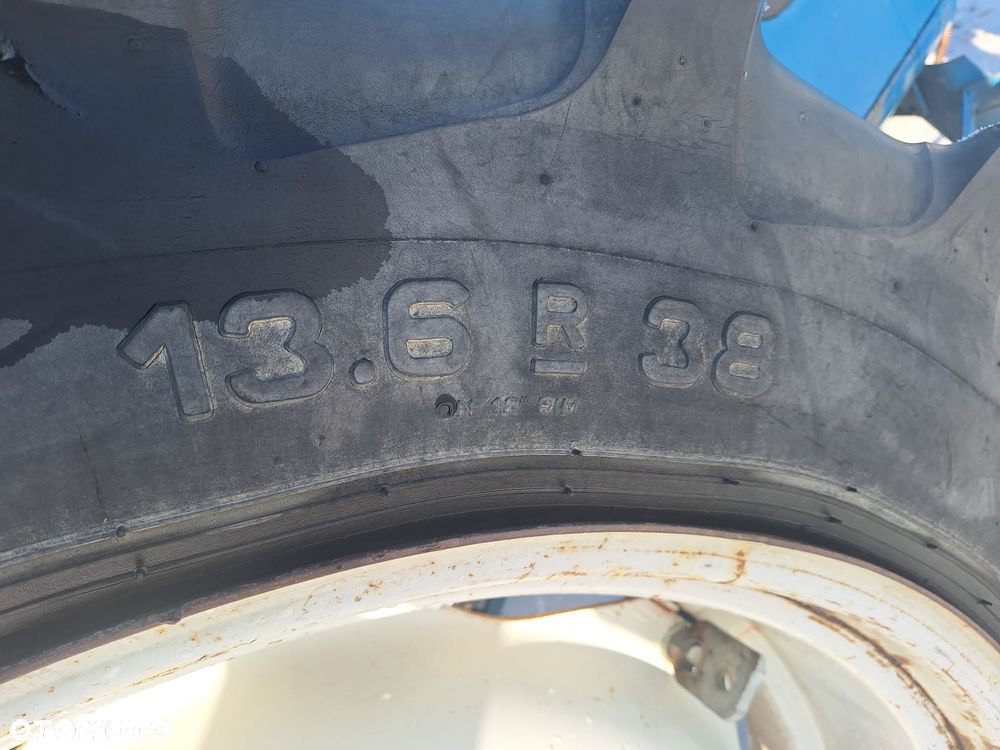 Ford 4600 - 21