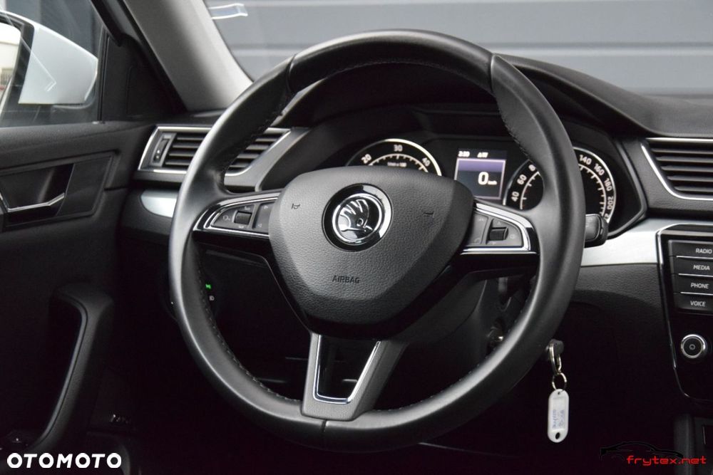 Skoda Superb - 35