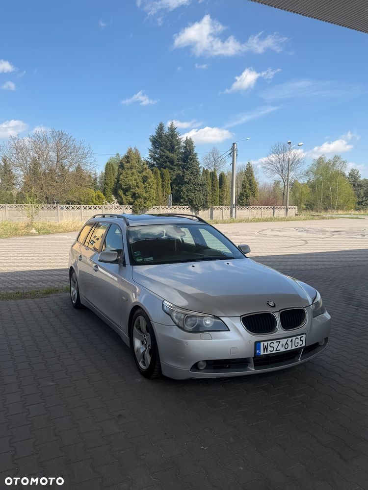 BMW Seria 5 525i - 2