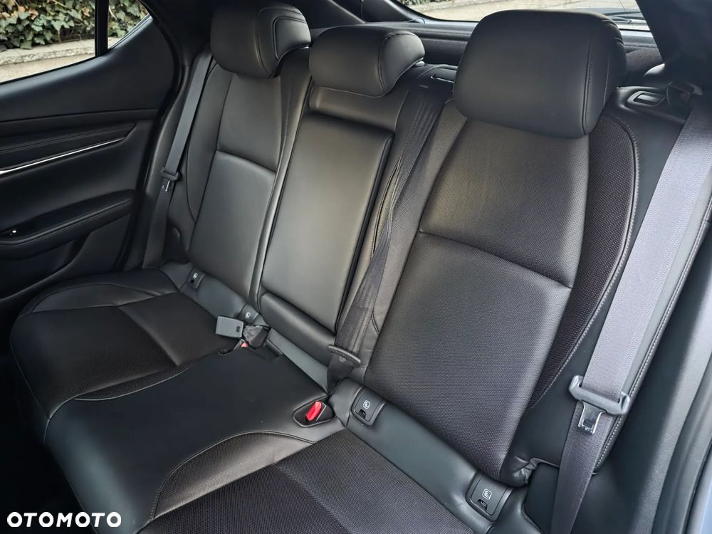 Mazda 3 2.0 mHEV Hikari - 10