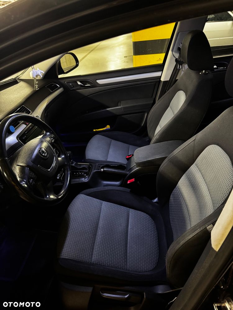 Skoda Superb 2.0 TDI Ambition DSG - 15