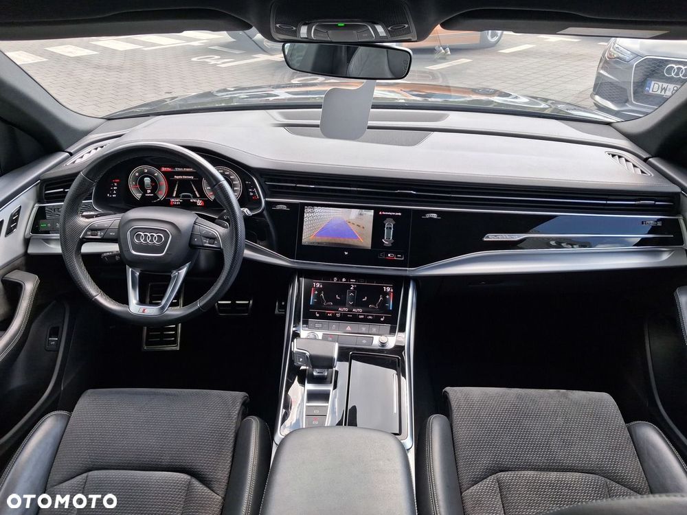 Audi Q8 - 9