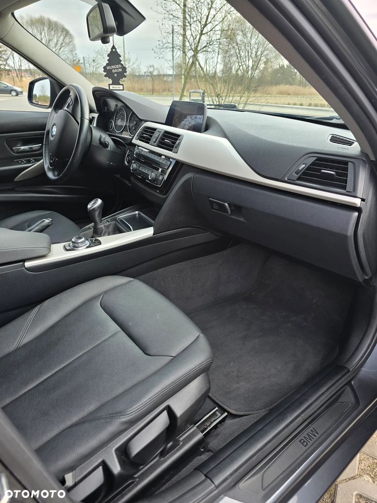 BMW Seria 3 320d Edition Luxury Line Purity - 28