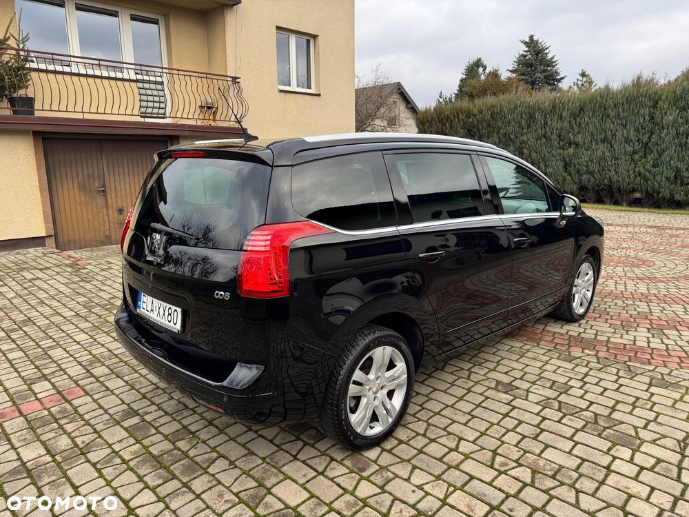 Peugeot 5008 1.6 THP Premium + - 17
