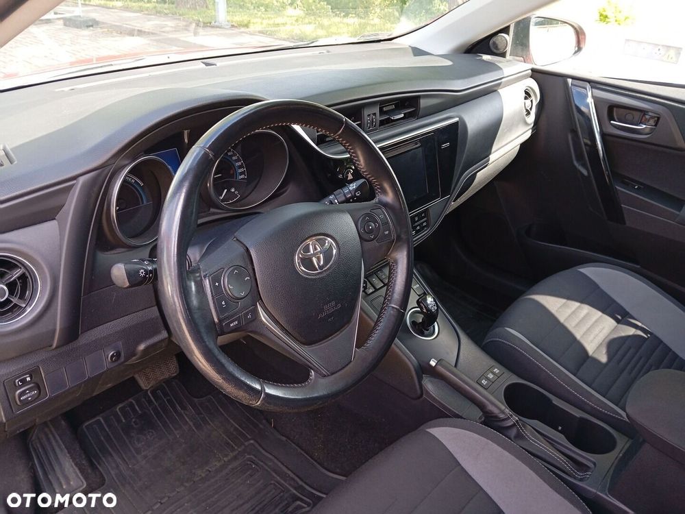 Toyota Auris - 10