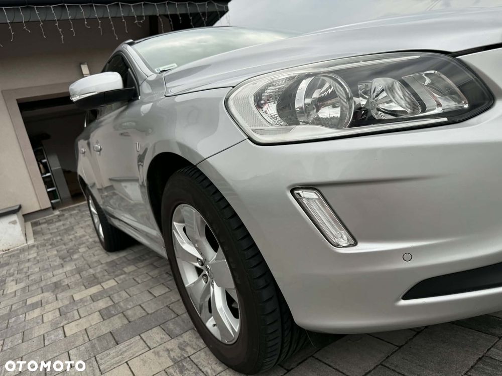 Volvo XC 60 D3 Drive-E Ocean Race - 5