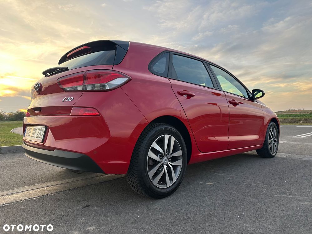 Hyundai i30 blue 1.4 Passion - 4