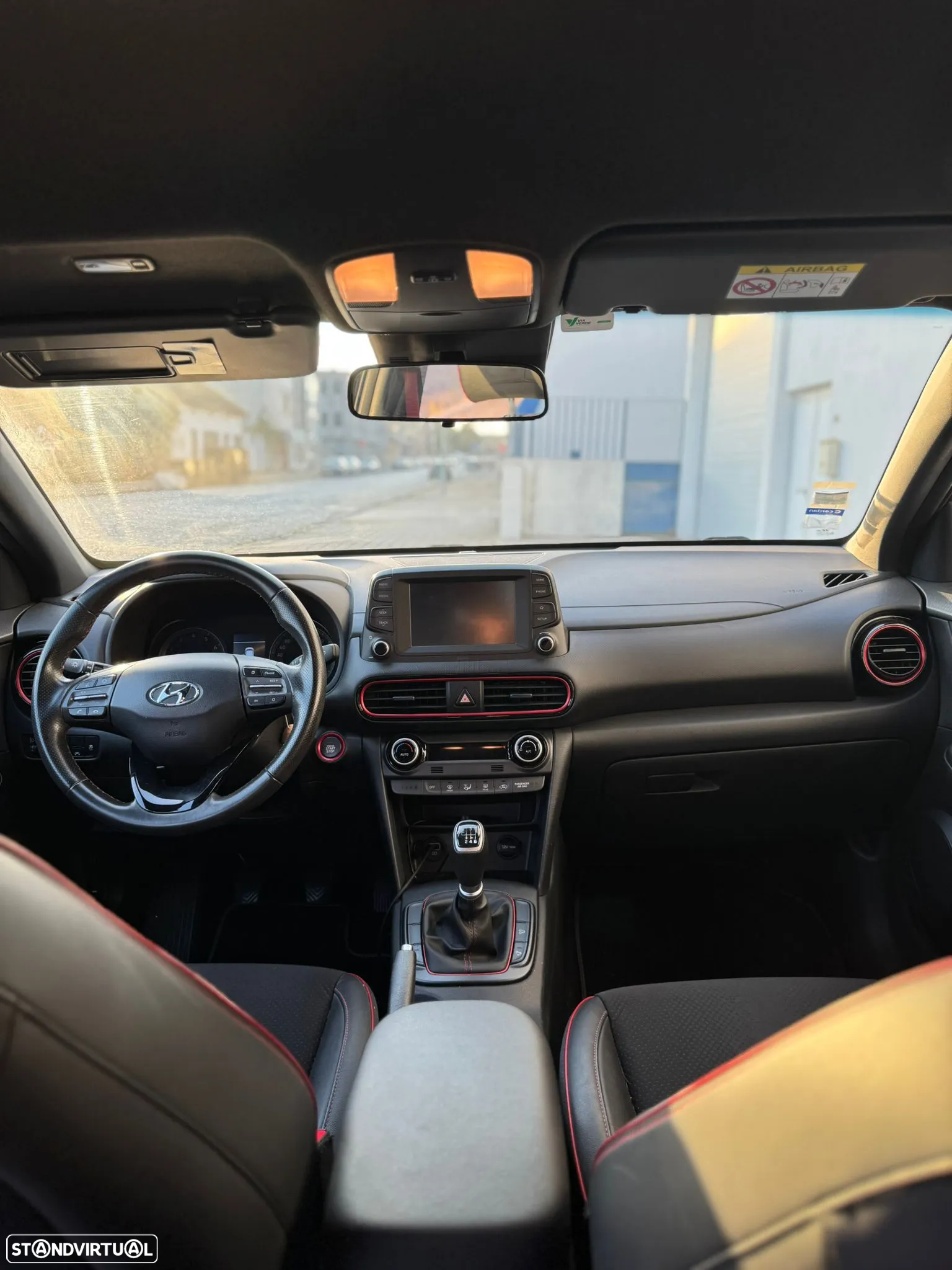 Hyundai Kauai 1.0 T-GDi Premium Tec.Preto - 9