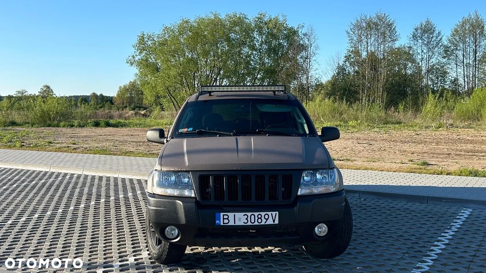 Jeep Grand Cherokee 4.0 Laredo - 3