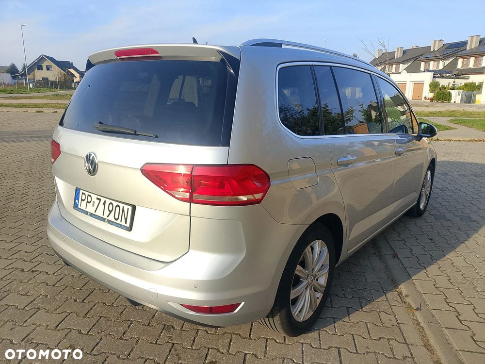 Volkswagen Touran - 8