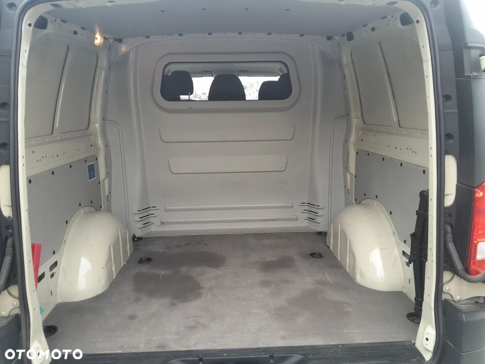 Mercedes-Benz Vito - 15