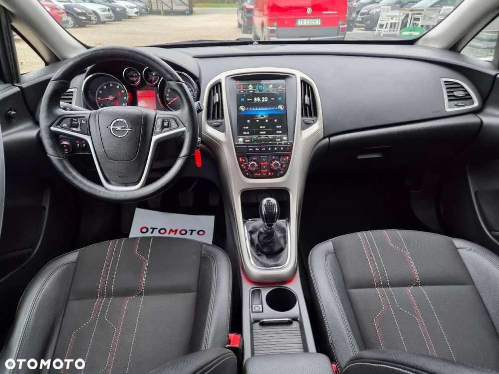 Opel Astra 1.4 Turbo Cosmo - 8