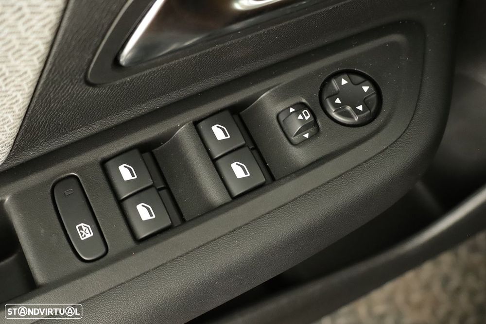 Citroën C4 1.2 PureTech Plus EAT8 - 19