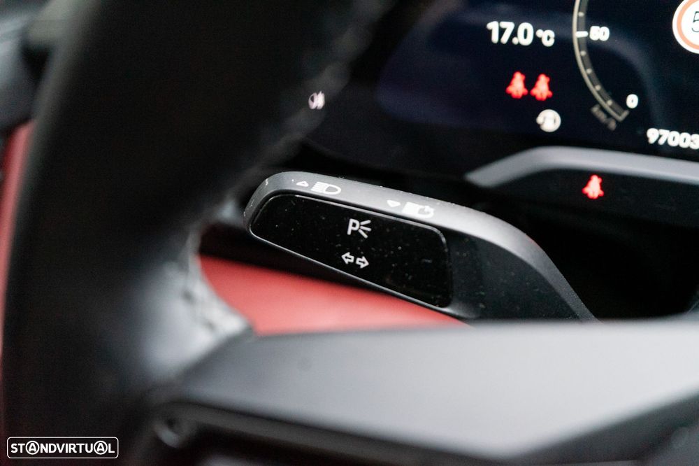 Porsche Taycan 4S - 39