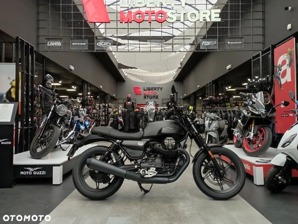Moto Guzzi V7 - 8