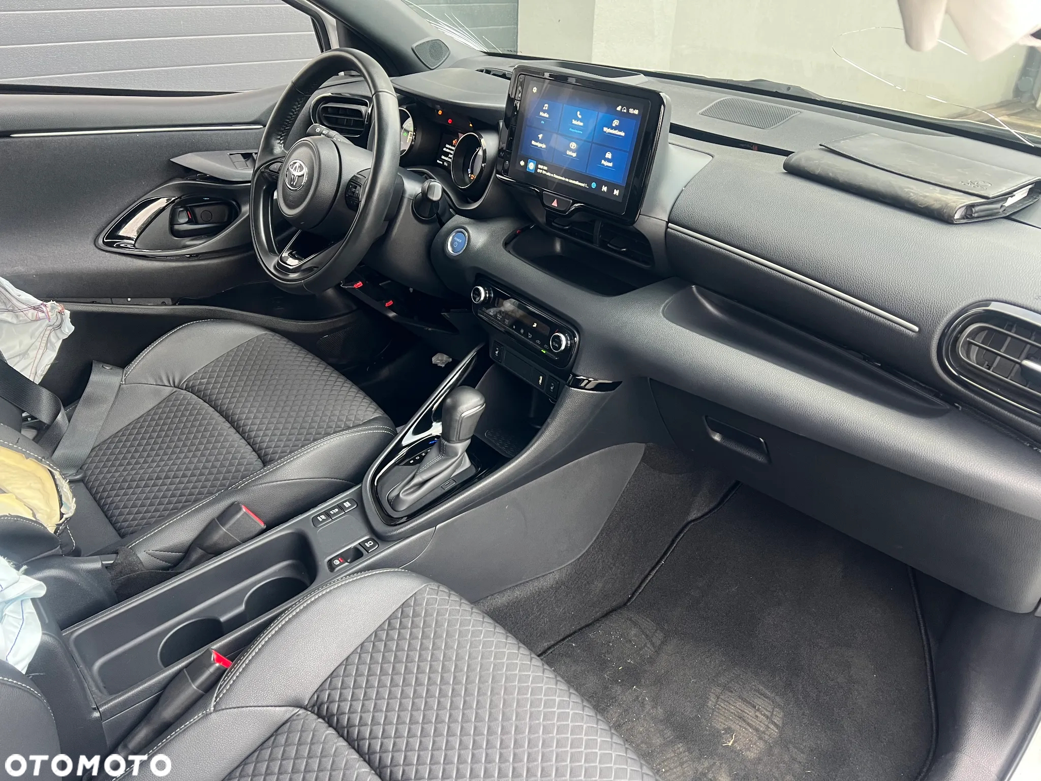 Toyota Yaris Hybrid 1.5 Style - 14