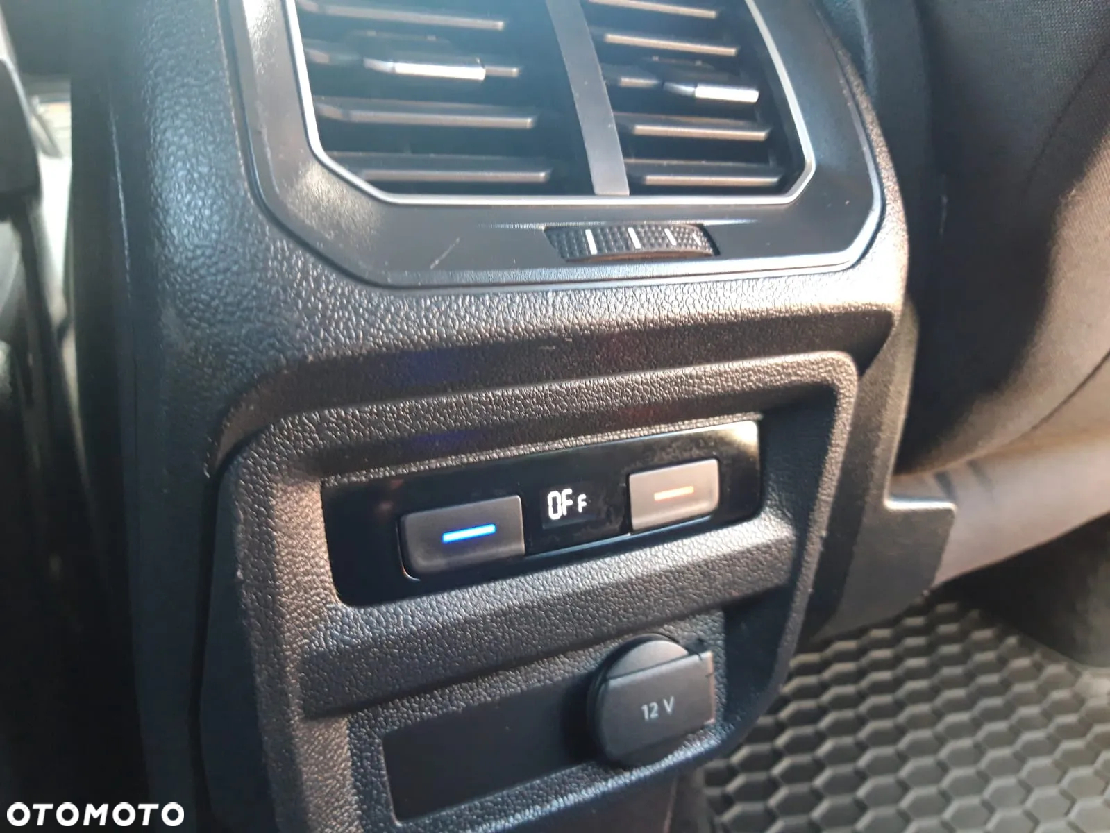 Volkswagen Tiguan - 31