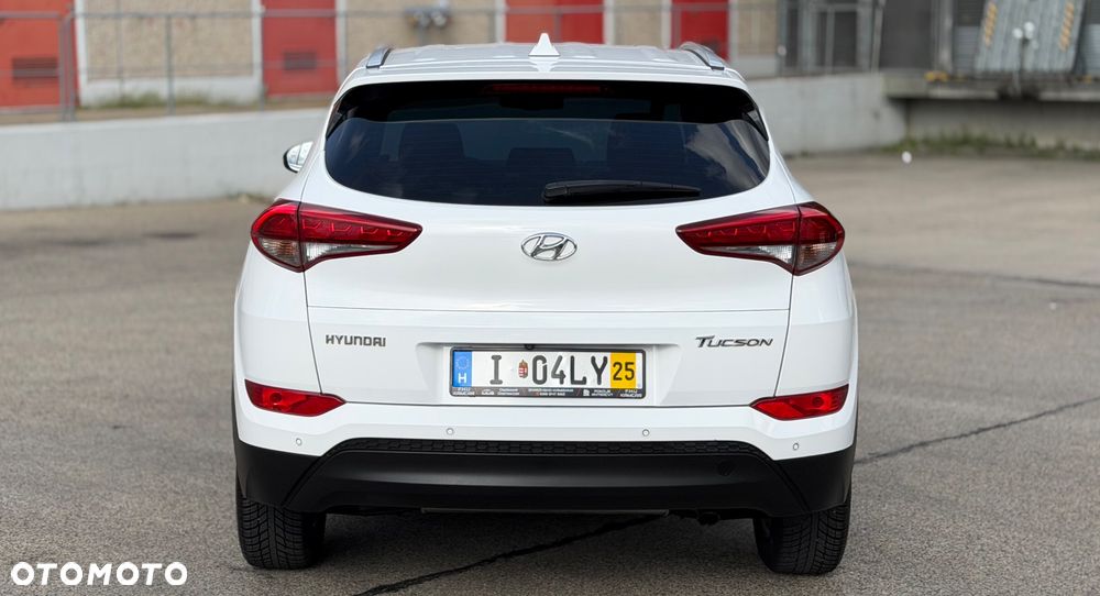Hyundai Tucson 1.6 GDI BlueDrive Style 2WD - 15