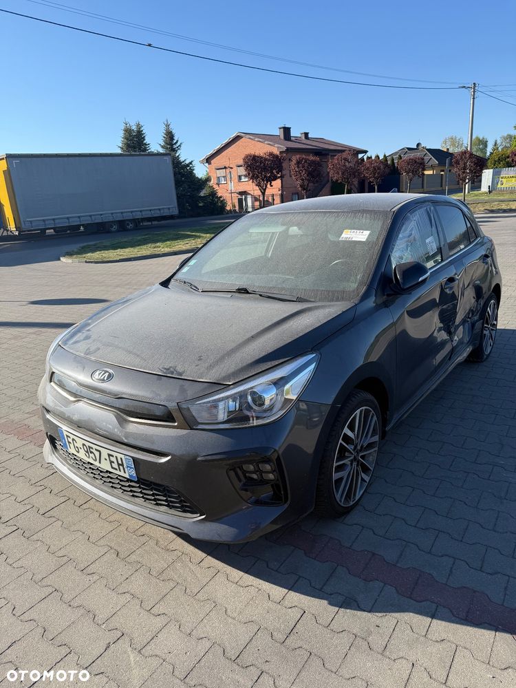 Kia Rio - 1