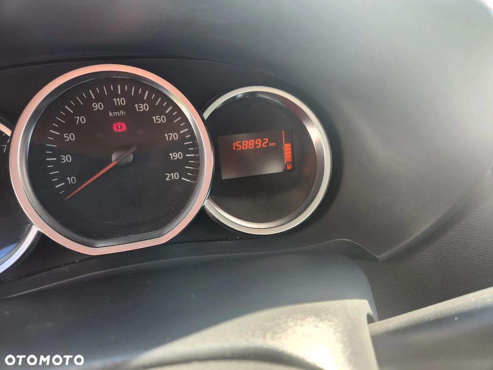 Dacia Lodgy SCe 100 Laureate - 11