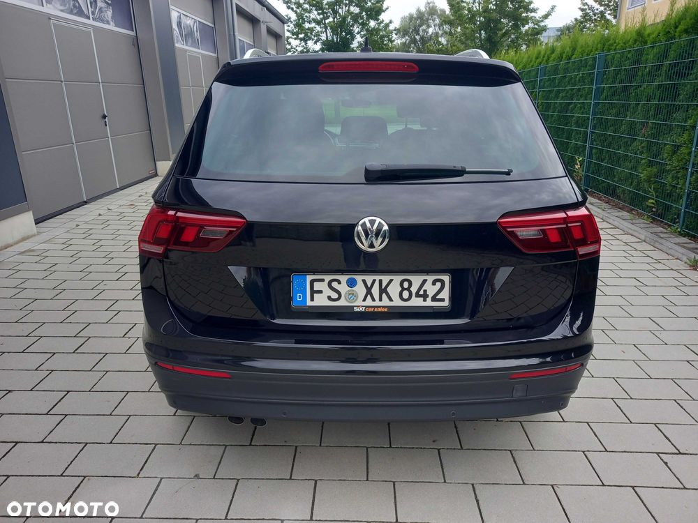 Volkswagen Tiguan - 4