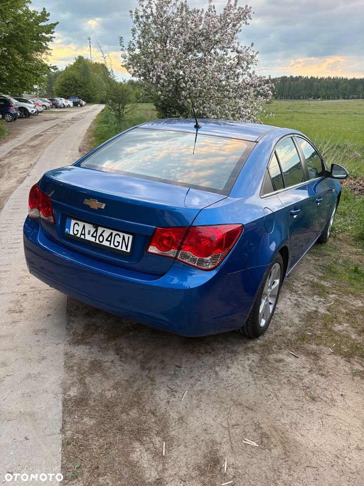 Chevrolet Cruze 1.8 LT - 10