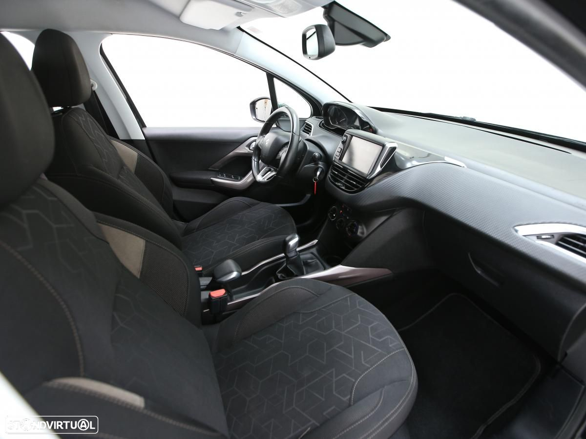 Peugeot 2008 - 7