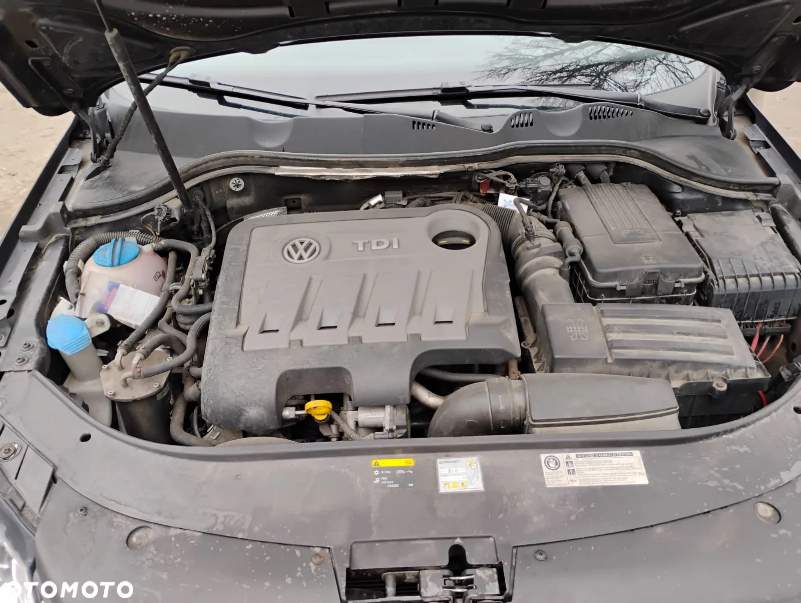 Volkswagen Passat 2.0 TDI Comfortline R-Style - 8