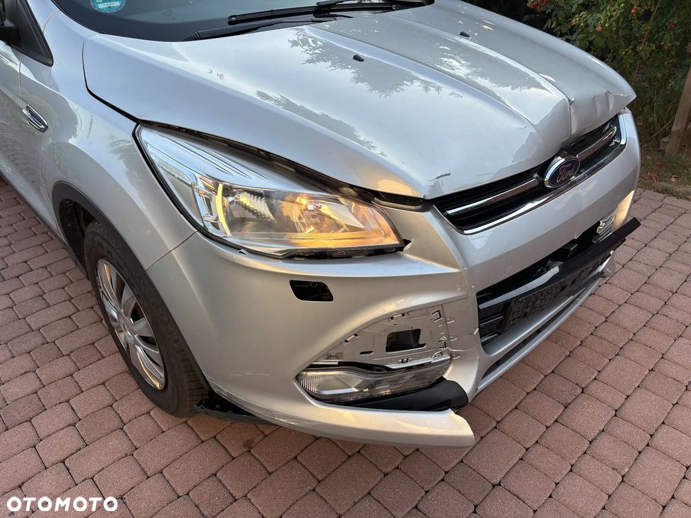 Ford Kuga 2.0 TDCi 4x4 Titanium - 27