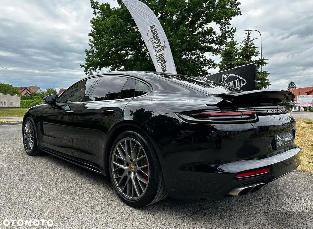 Porsche Panamera Turbo - 4