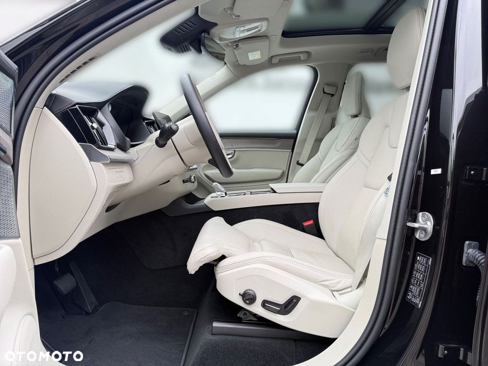 Volvo XC 90 - 11