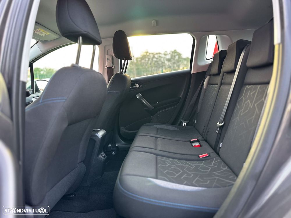 Peugeot 2008 1.6 BlueHDi Style - 15