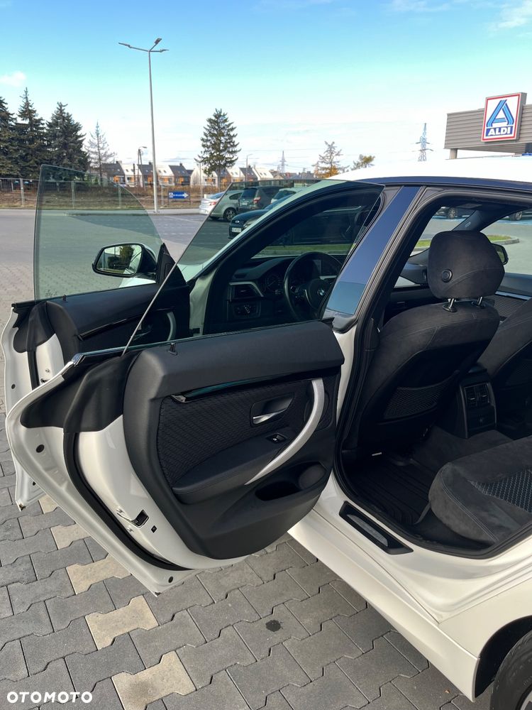 BMW 3GT 320d xDrive M Sport - 21