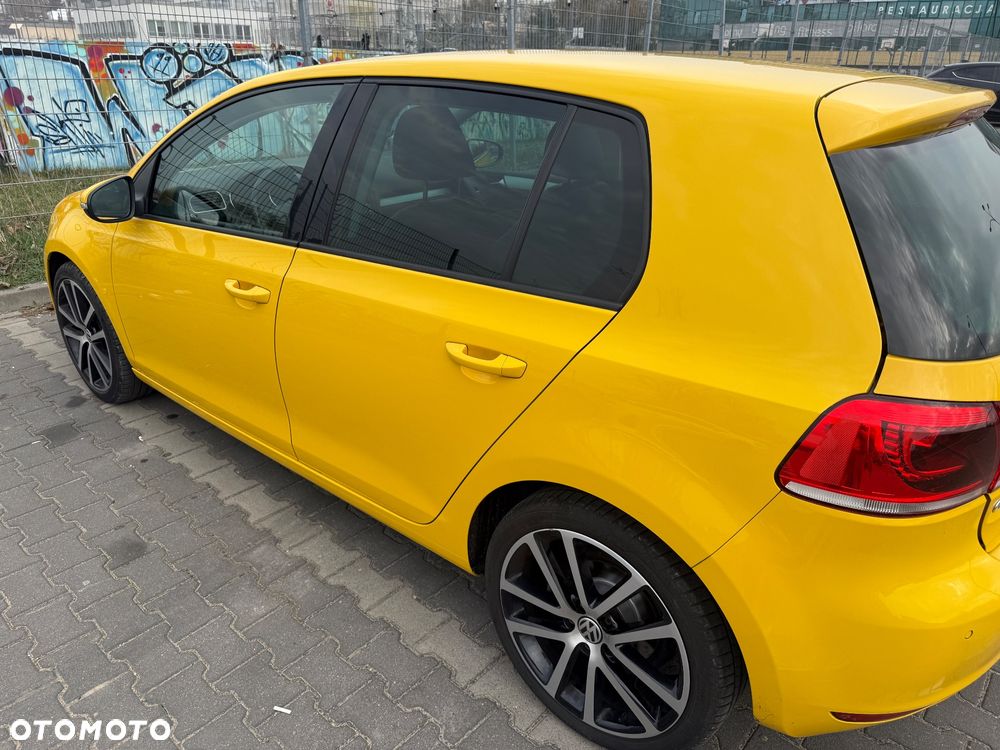 Volkswagen Golf 2.0 TDI DPF DSG Highline - 22