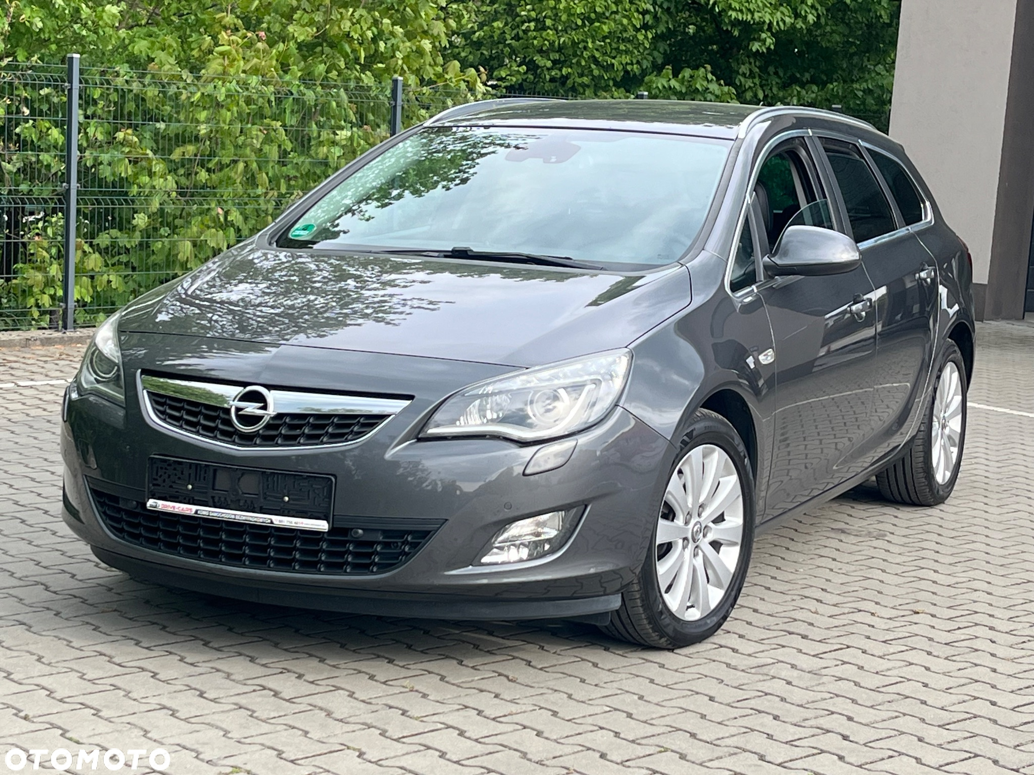 Opel Astra IV 1.7 CDTI Cosmo - 3