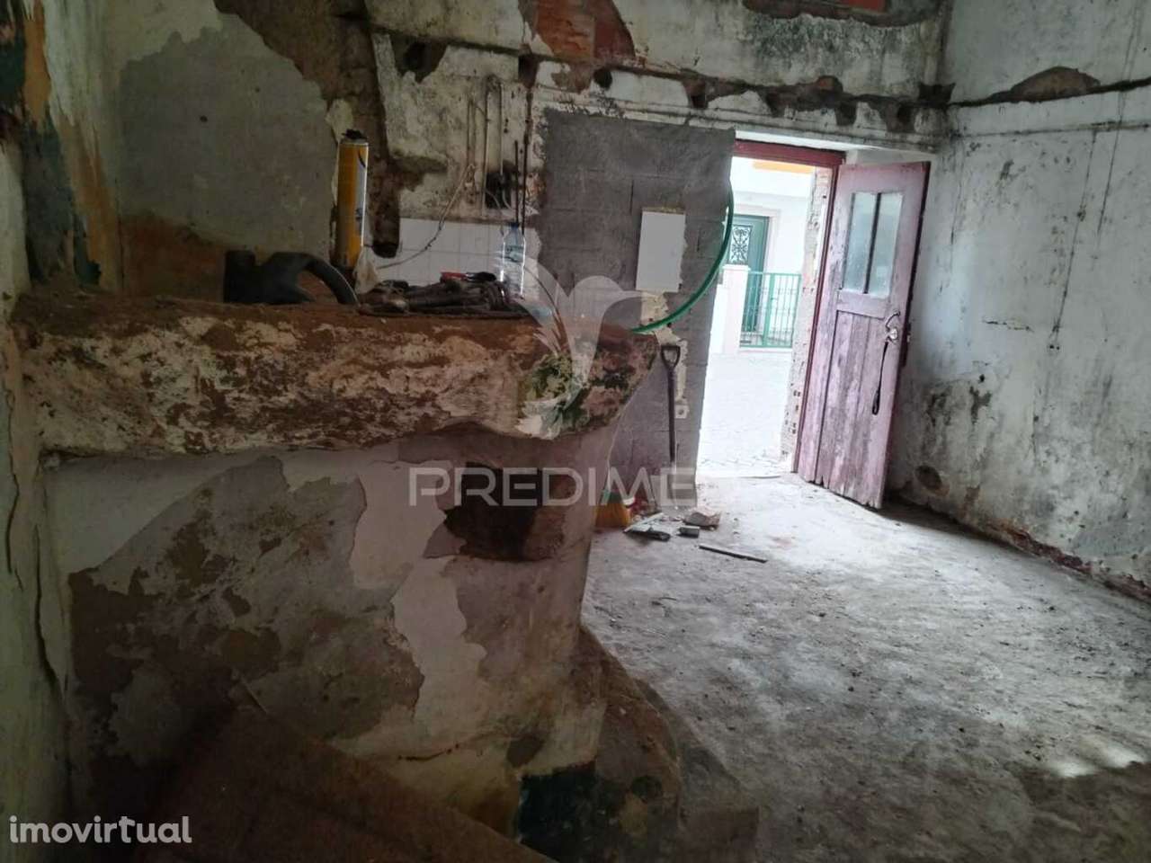 Moradia para recuperar - Grande imagem: 3/3