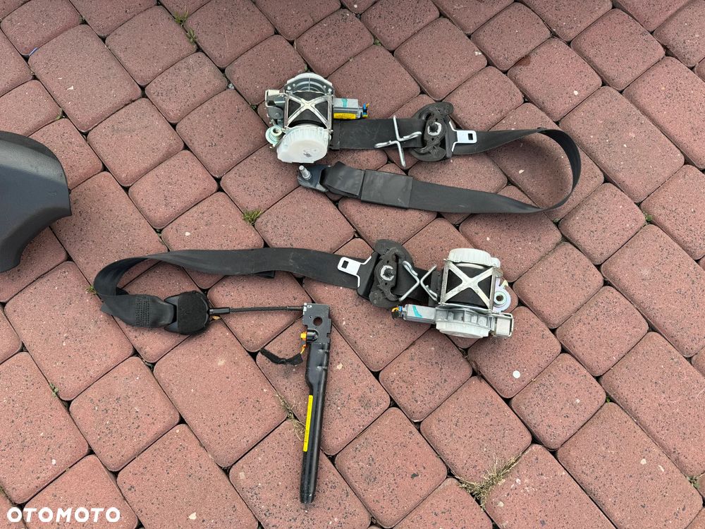 DESKA KONSOLA KOKPIT PODUSZKA PASY PEUGEOT 3008 I - 16