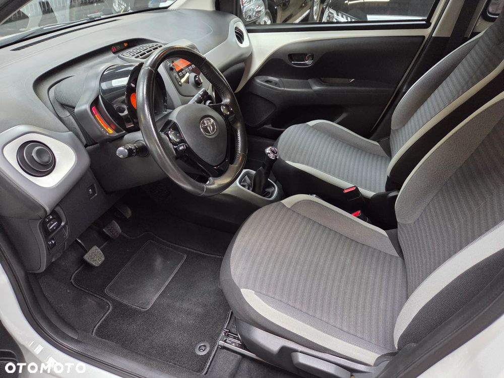 Toyota Aygo - 10