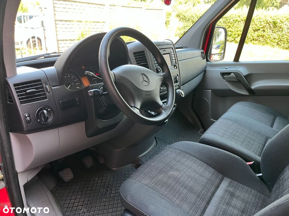Mercedes-Benz Sprinter - 8