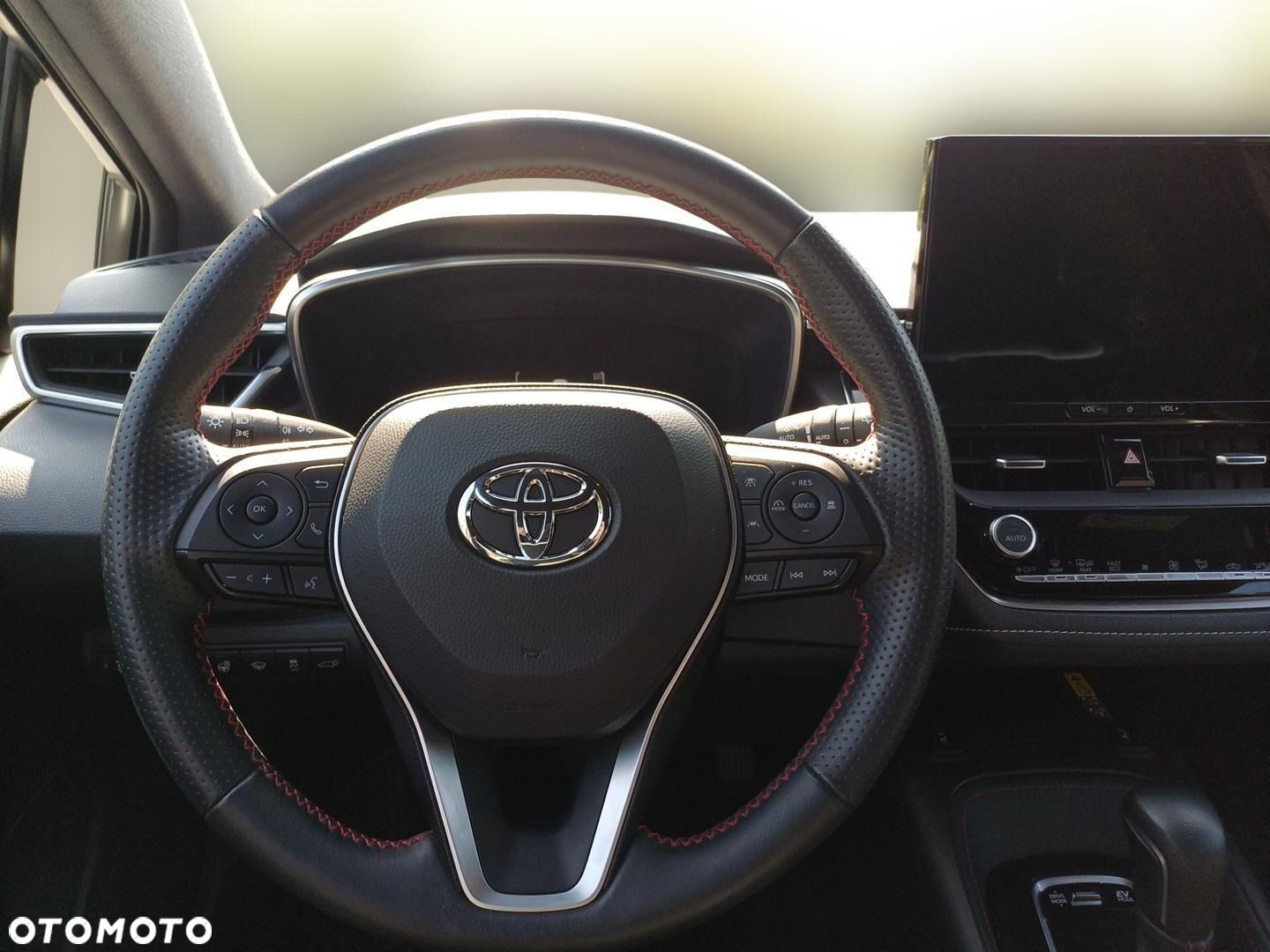 Toyota Corolla 1.8 Hybrid GR Sport Dynamic - 16