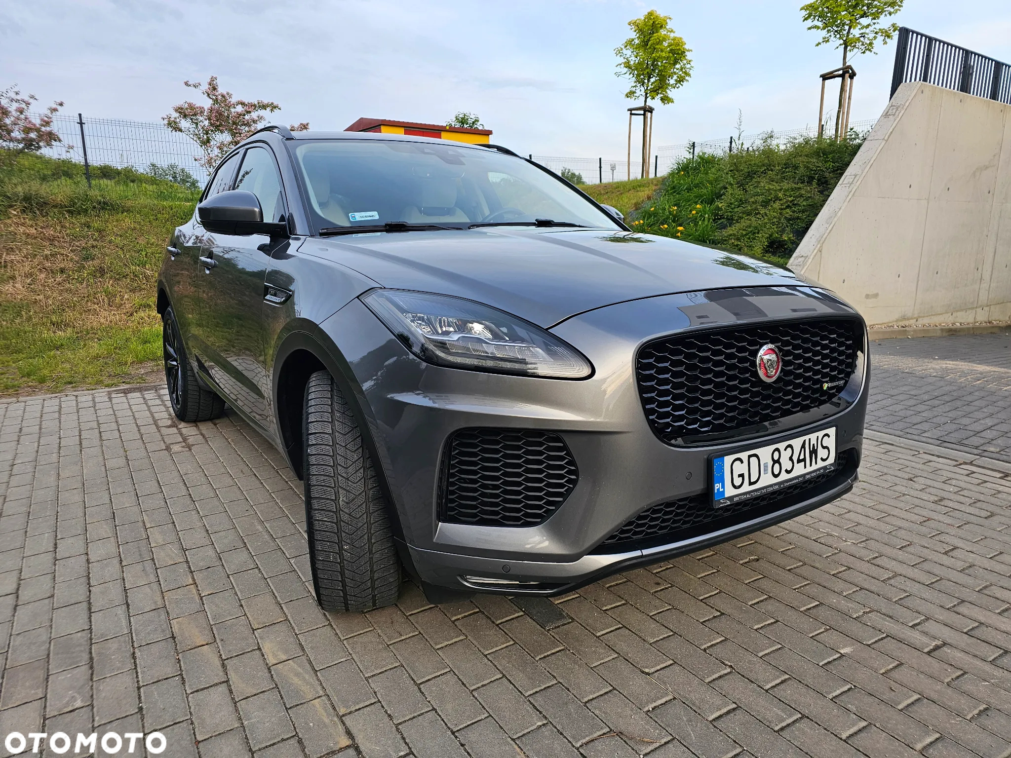 Jaguar E-Pace 2.0 i4P AWD R-Dynamic S - 3