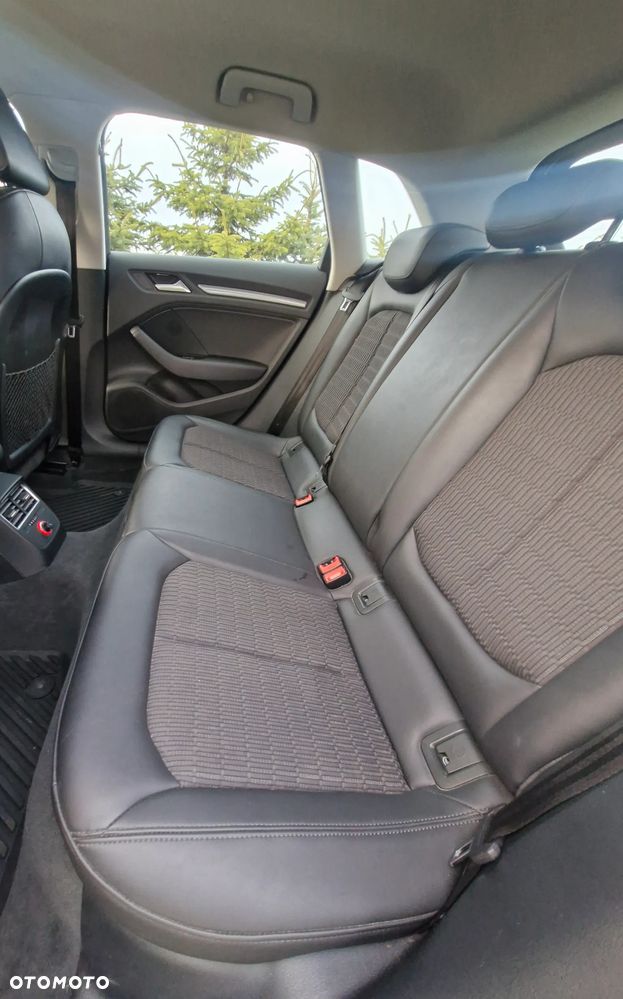 Audi A3 Sportback - 12