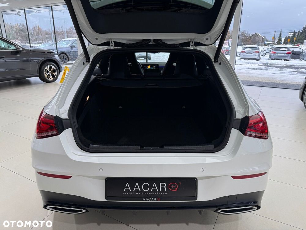 Mercedes-Benz CLA - 17