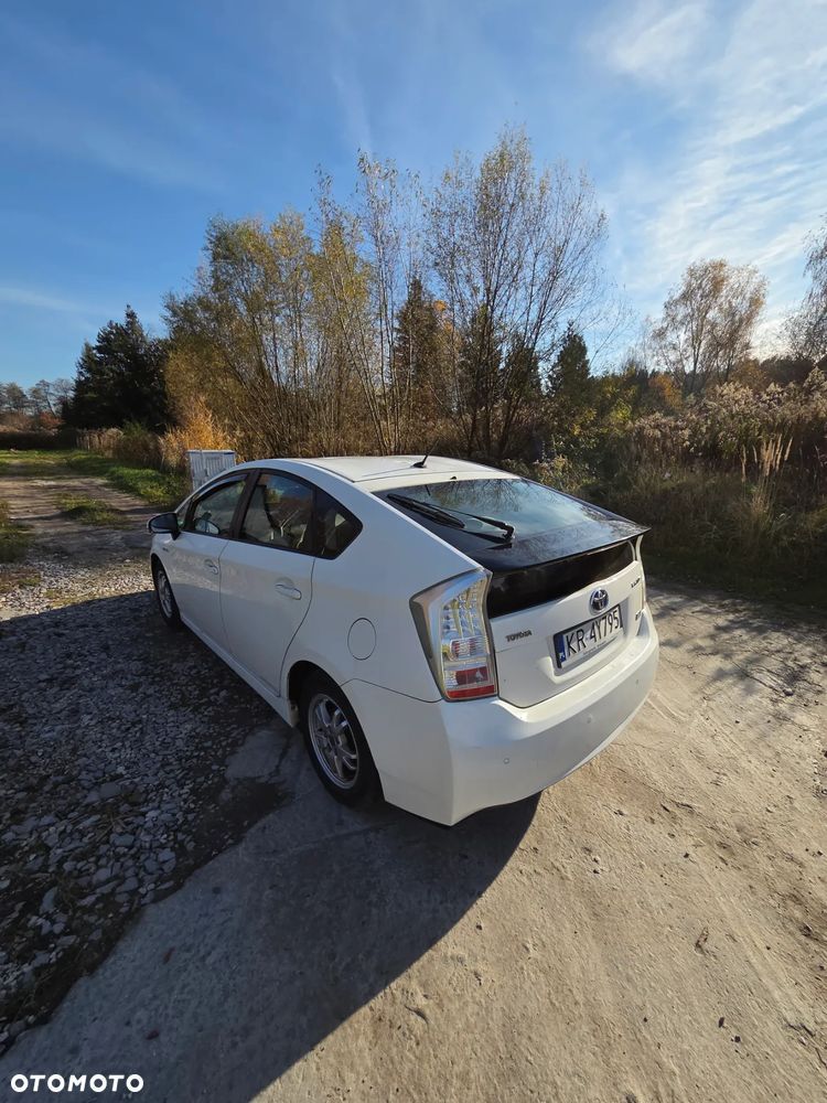 Toyota Prius 1.8 HSD Luna - 4