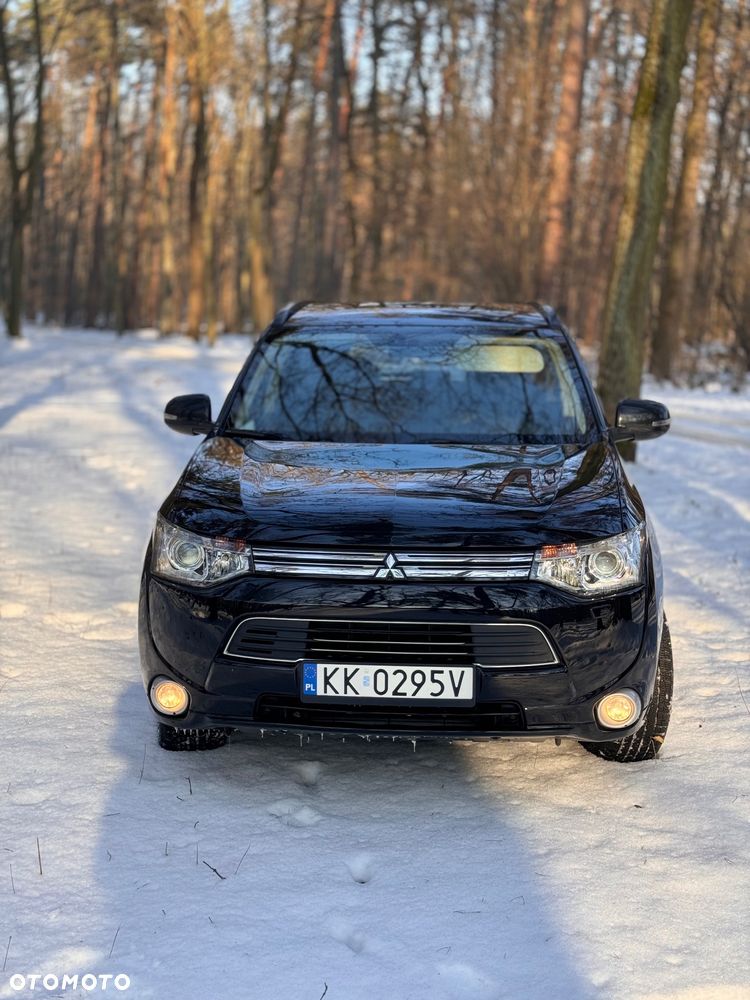 Mitsubishi Outlander Intense + - 17
