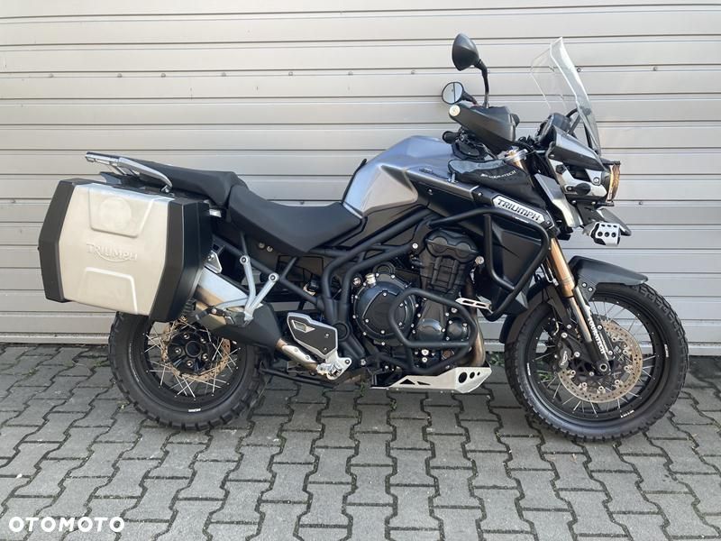 Triumph Tiger - 1