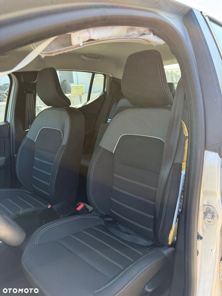 Dacia Sandero - 22